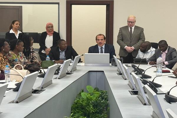 نائب وزير الصحة يستقبل وفد المركز الإفريقي لمكافحة الأمراض ويبرز دور مصر في تعزيز الصحة العامة   