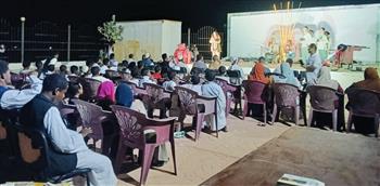 «السمسمية» تصل إلى حلايب بعروض مسرح المواجهة والتجوال