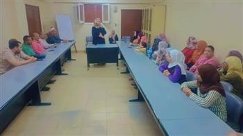 ثقافة الزعيم يقدم محاضرة توعوية عن "التحول الرقمي" بمركز تأهيل الفتيات ببني مر
