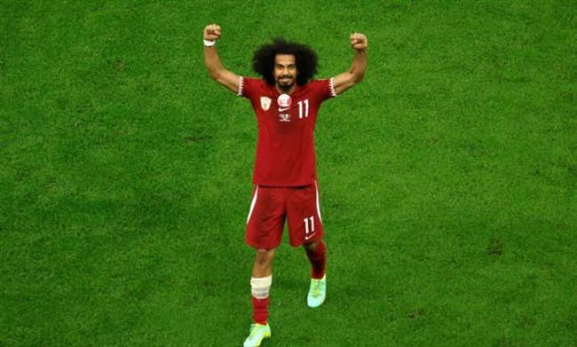 العرب في المونديال.. منتخب قطر يصل إلى الملعب لخوض مواجهة سويسرا  