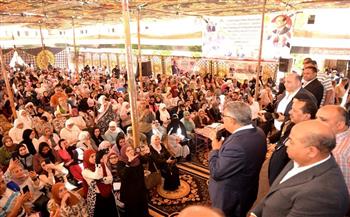 محافظ الدقهلية يشهد القوافل التعليمية والمراجعة النهائية المجانية لطلاب الثانوية