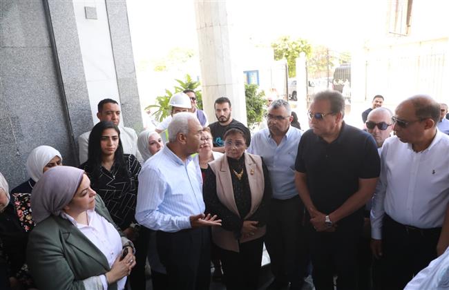 وزير الصحة يتفقد مركز أورام المنيا ومستشفى التأمين الصحي استعداداً لبدء التشغيل التجريبي لمنظومة التأمين الصحي