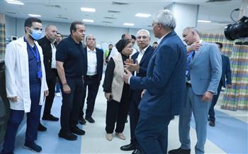 وزير الصحة يتفقد مستشفيي الكبد والجهاز الهضمي والثلاثي الجامعيين بمحافظة المنيا