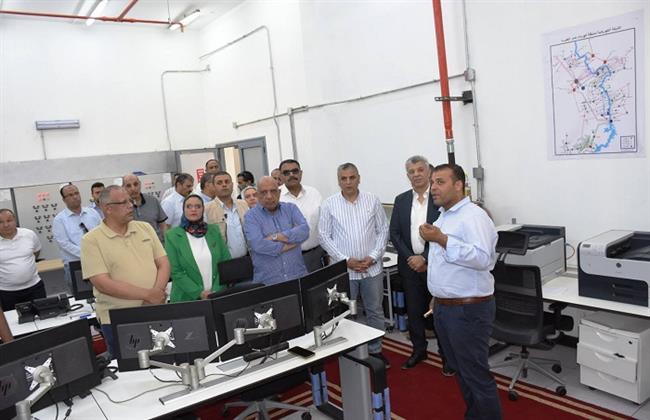 وزير الكهرباء يتفقد مجمع بنبان وأبيدوس 2 ويشدد على تسريع مشروعات الطاقة المتجددة