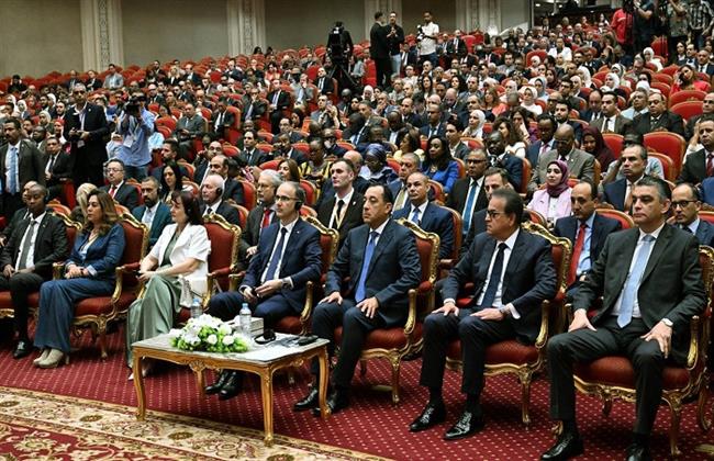 بالإنابة عن الرئيس السيسي.. مدبولي يفتتح فعاليات النسخة الخامسة من المعرض والمؤتمر الطبي الأفريقي