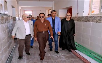 محافظ سوهاج يتفقد عددًا من المشروعات والمنشآت الخدمية والتنموية بحي الكوثر