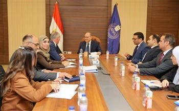 رئيس هيئة الدواء المصرية يلتقى وفد وزارة الصحة الفلسطينية