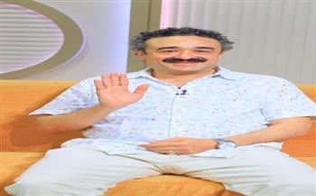 الفنان عبد المنعم رياض: أجسد منتجًا يستغل الفن لتحقيق الربح في "تياترو" 