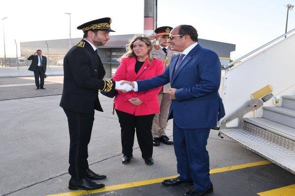 الرئيس السيسي يصل إلى «إيفيان» الفرنسية للمشاركة في قمة مجموعة السبع| صور وفيديو