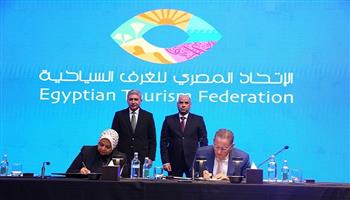 وزيرا السياحة والآثار والعمل يطلقان مبادرة تعاون مع «الاتحاد المصري للغرف السياحية»