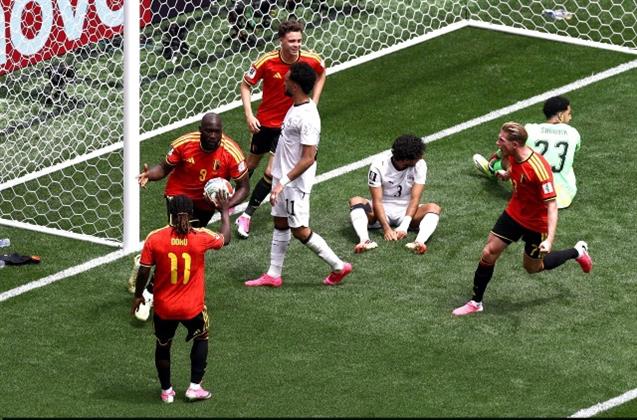 العرب في المونديال.. بلجيكا تتعادل مع مصر بهدف عكسي من محمد هاني