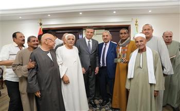 وزير الزراعة يؤكد أهمية التنسيق مع شركات الأسمدة لتوريد الحصص المقررة والكميات اللازمة في توقيتاتها