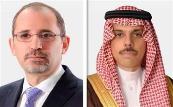 وزيرا خارجيتي السعودية والبحرين يبحثان هاتفيا مستجدات الأوضاع في المنطقة