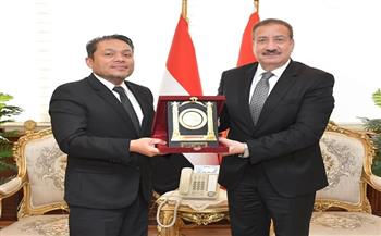 محافظ بورسعيد يستقبل سفير دولة ماليزيا لبحث سبل التعاون المشترك