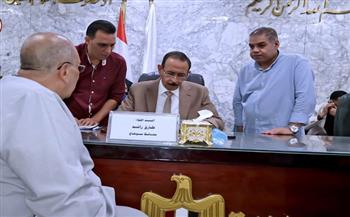 محافظ سوهاج يعقد اللقاء الجماهيري الأسبوعي لبحث مطالب المواطنين وحل مشكلاتهم