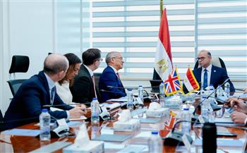 وزير الاستثمار يبحث مع الرئيس التنفيذي لمؤسسة الاستثمار البريطانية الدولية BII
