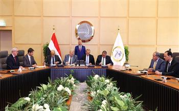 لتعزيز النقل واللوجستيات.. وزير النقل يشهد توقيع عقود تطوير وإنشاء خطوط السكك الحديدية