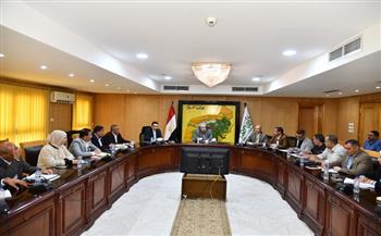 محافظ الفيوم يشدد على استرداد أراضي الدولة واستغلال تلك الأصول بالشكل الأمثل