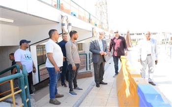 نائب رئيس جامعة أسيوط يتفقد أعمال تطوير حمام السباحة بالقرية الأوليمبية ويتابع تدريب براعم السباحة