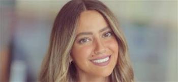 هند عبد الحليم تخوض أولى تجاربها الغنائية بأغنية "على فين"