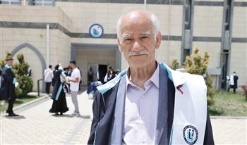تركي يتخرج من الجامعة في عمر الـ75 عامًا