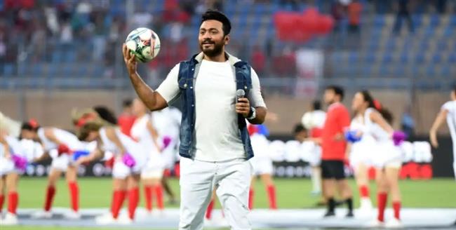 تزامنًا مع كأس العالم.. تامر حسني يتذكر ماضيه الكروي بفيديو نادر