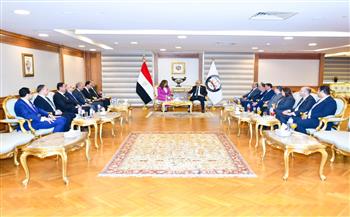 النائب العام يشهد تسليم 52 قطعة أرض للتنمية المحلية بعد إخلائها من المركبات المتحفظ عليها