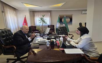 أمين اتحاد الجامعات العربية: الجامعات مطالبة بالتحول من "منح الشهادات" إلى "إنتاج المعرفة" 