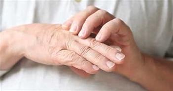 عادات خاطئة تسبب آلام الأصابع..احذرها