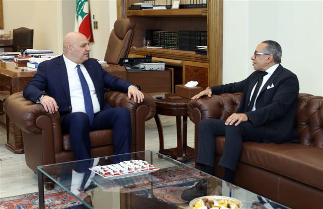 سفير مصر من بعبدا: ندعم مواقف الرئيس عون والدولة اللبنانية ونعوّل على مفاوضات واشنطن لتثبيت الاستقرار