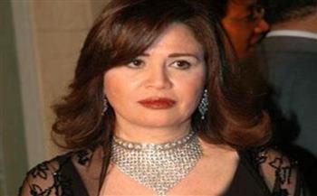إلهام شاهين تحتفل بعيد ميلاد  هالة صدقي 