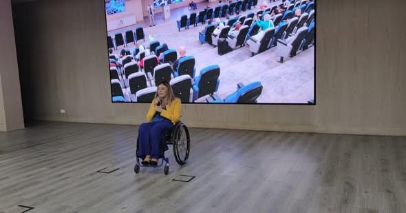 إيمان كريم بمؤتمر أفريقيا الدامجة: الشراكات والابتكار ركيزتان أساسيتان لبناء أفريقيا أكثر دمجًا لذوي الإعاقة