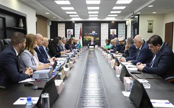 "الوزراء الفلسطيني" يطالب دول العالم بالضغط على سلطات الاحتلال لوقف مخططاتها الاستيطانية