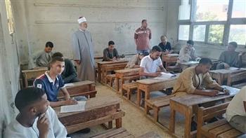 اليوم.. طلاب القسم العلمي بالشهادة الثانوية الأزهرية بسوهاج يؤدون إمتحان الكيمياء