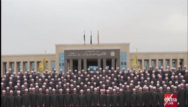 الرئيس السيسي يشهد عرض فيلم تسجيلي عن نجاح دورة أئمة الأوقاف بالأكاديمية العسكرية