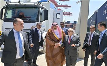 نواف سلام من مرفأ بيروت: رفع الحظر السعودي عن الصادرات اللبنانية يعيد الأمل ويحرك عجلة الاقتصاد