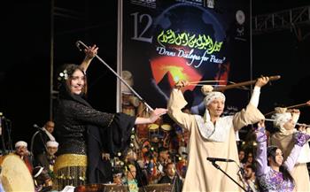فرقتا الغربية والمنيا للفنون الشعبية تتألقان في افتتاح مهرجان الطبول  
