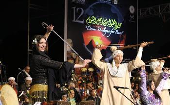 فرقتا الغربية والمنيا للفنون الشعبية تتألقان في افتتاح مهرجان الطبول  