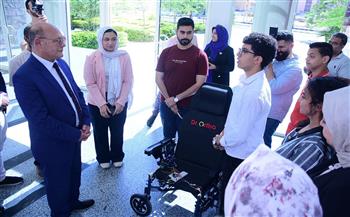 رئيس جامعة سوهاج يتفقد معمل التصنيع الرقمي وتدريب ريادة الأعمال بمركز إبداع مصر الرقمية