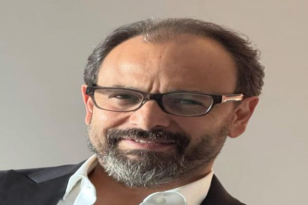 تامر مرتضى يشكر صناع "ورد على فل وياسمين" ويشيد بصبا مبارك وأحمد عبد الوهاب والراحل محمد مرزبان  