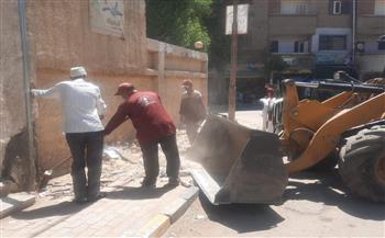 تكثيف حملات النظافة وإزالة الإشغالات بمحيط لجان الثانوية العامة بسوهاج 