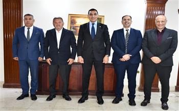 وزير الرياضة يلتقي مجلس إدارة هليوبوليس لمتابعة خطط التطوير والأنشطة المستقبلية