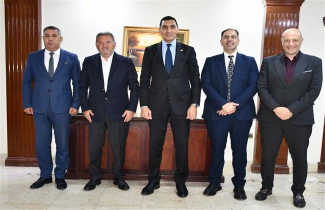 وزير الرياضة يلتقي مجلس إدارة هليوبوليس لمتابعة خطط التطوير والأنشطة المستقبلية  