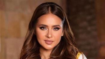 "إنتِ مش فاكراني؟ إحنا مخطوبين".. نيللي كريم تكشف تفاصيل اقتحام معجب لمنزلها