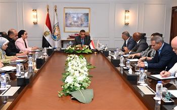 محافظ جنوب سيناء يبحث فرص التعاون في الحلول التكنولوجية ودعم المشروعات الذكية