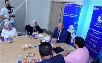 رئيس جامعة سوهاج يلتقي 12 شركة ناشئة لبحث سبل التعاون ودعم ريادة الأعمال 