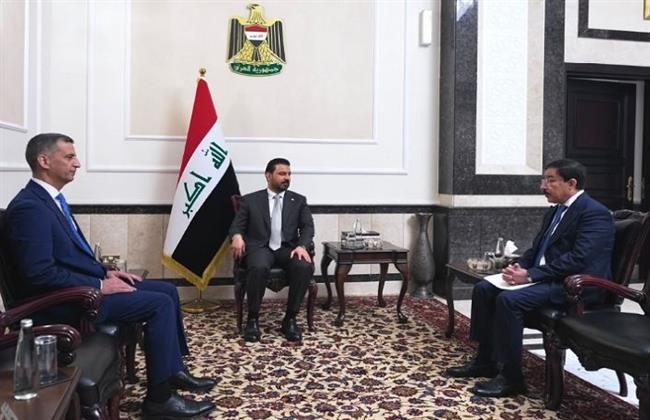 رئيس الوزراء العراقي يؤكد أهمية المضى ببرامج الإصلاح المصرفي لتحقيق الاستقرار المالي