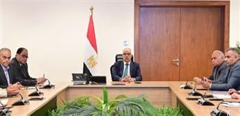 وزير الري يتابع جاهزية أجهزة الوزارة للتعامل مع الأزمات والطوارئ 