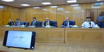 محافظ الأقصر يترأس المجلس التنفيذي رقم (2) ويكرم المشاركين فى التجربة صقر 162