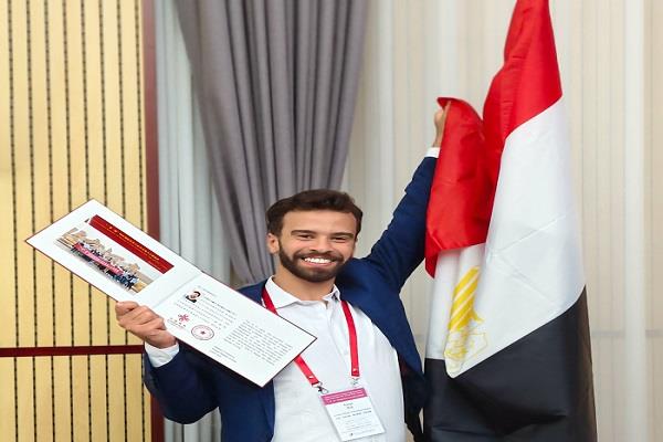 أيمن مرجان يمثل مصر في الصين ويقدم «تاريخ المسرح المصري» أمام مشاركين من 25 دولة